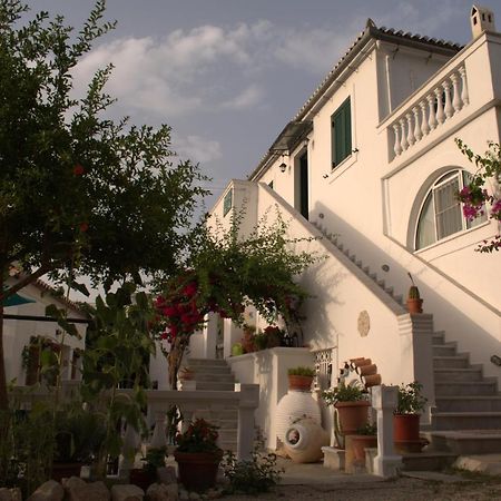 Готель Condillia II Spetses Town Екстер'єр фото